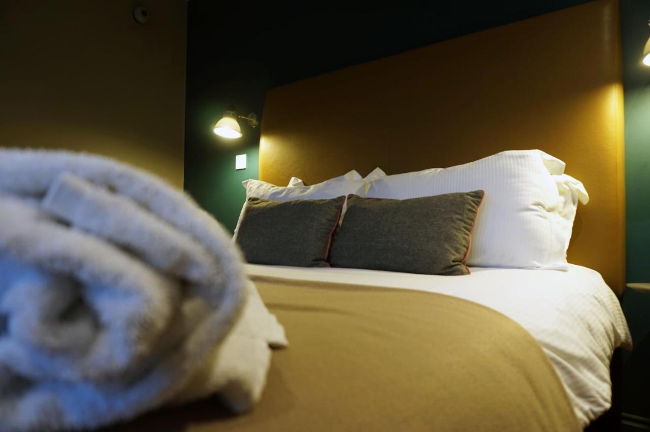 The Penny Farthing Hotel Бъркхамстед Екстериор снимка