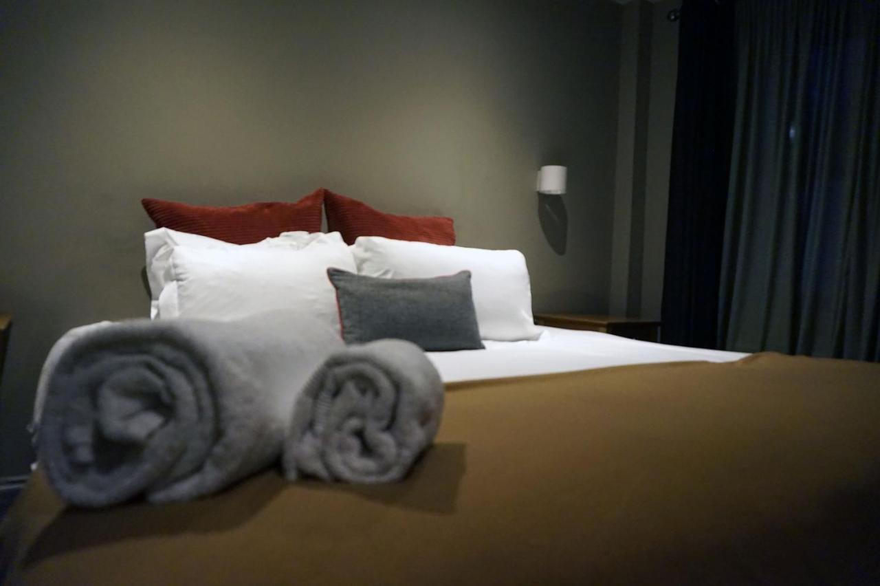 The Penny Farthing Hotel Бъркхамстед Екстериор снимка