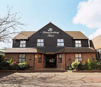 The Penny Farthing Hotel Бъркхамстед Екстериор снимка
